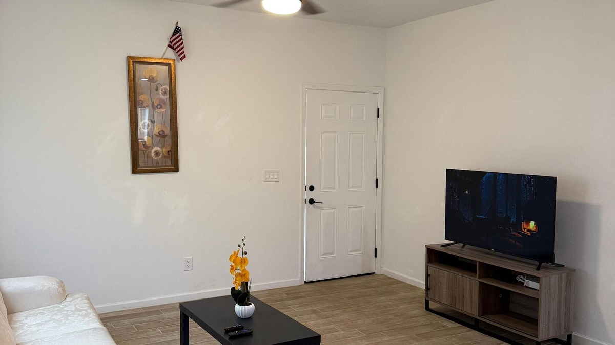 Corona de Tucson House | Newly built Charming 3-bedroom house in delightful Vail with WiFi, AC