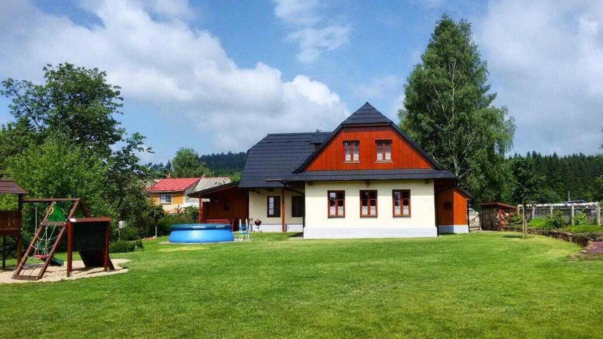 Cikhaj Cottage | Newly built cottage with pool and large fenced garden
