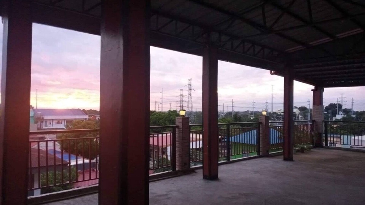 Caloocan Apartment | Newly Built Penthouse with Great Panoramic View