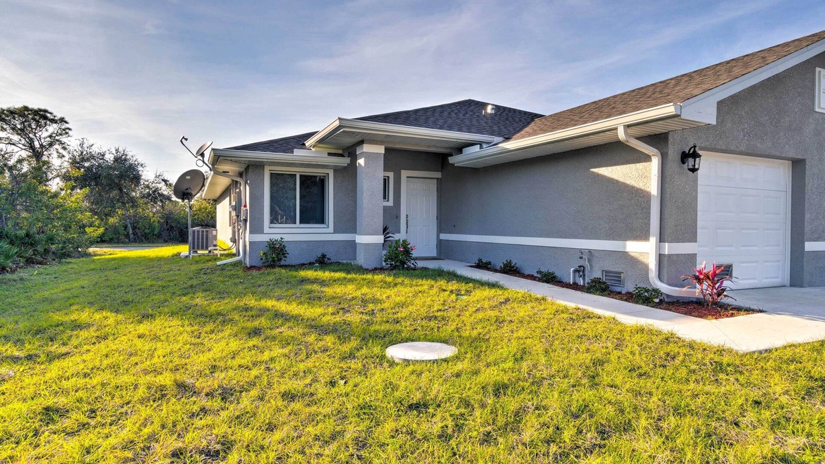 Port Charlotte Villa | Newly Built Port Charlotte Retreat w/Patio!