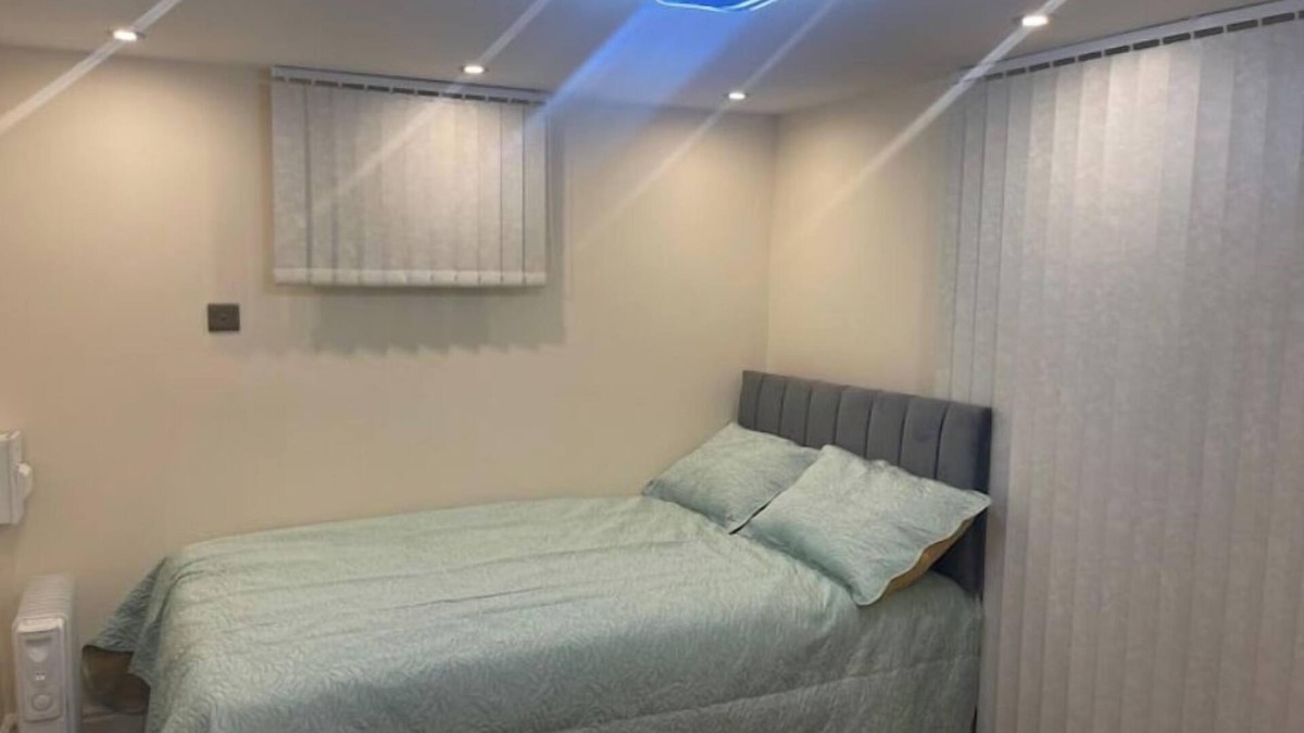 Levenshulme Apartment | Newly Built Private Ensuite Room