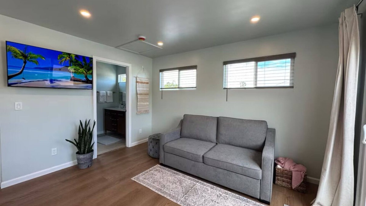Clairemont Mesa Apartment | NEWLY Built, Private studio w/separate entrance
