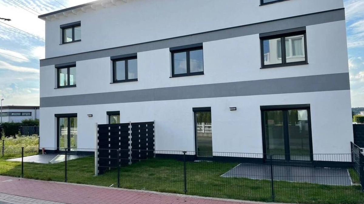 Oberasbach Villa | Newly built semi-detached house