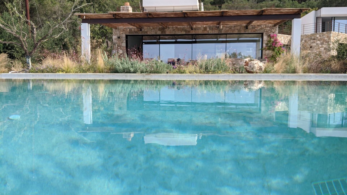 Kato Pavliana Villa | Newly built stunning villa with 30 m long swimming pool and access to the beach.