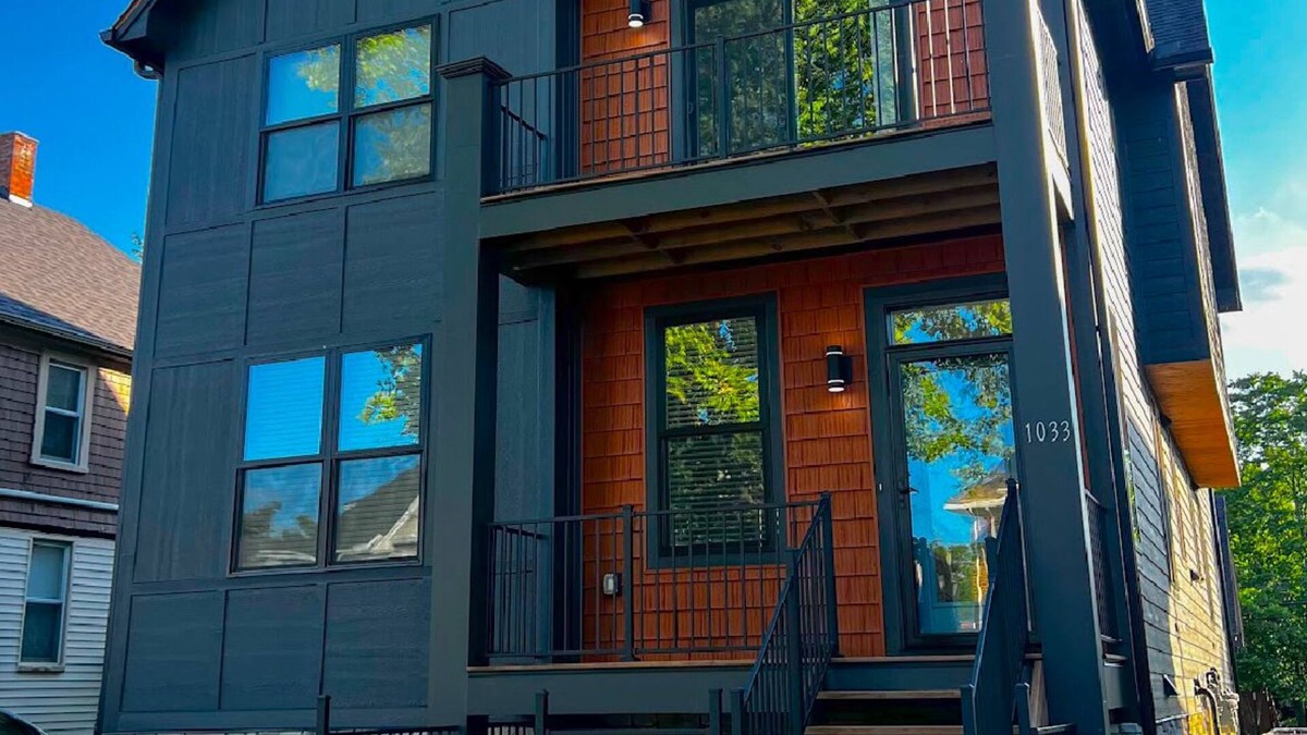 Wayne County Condo | Newly-built modern farmhouse condo available in Grosse Pointe Park!