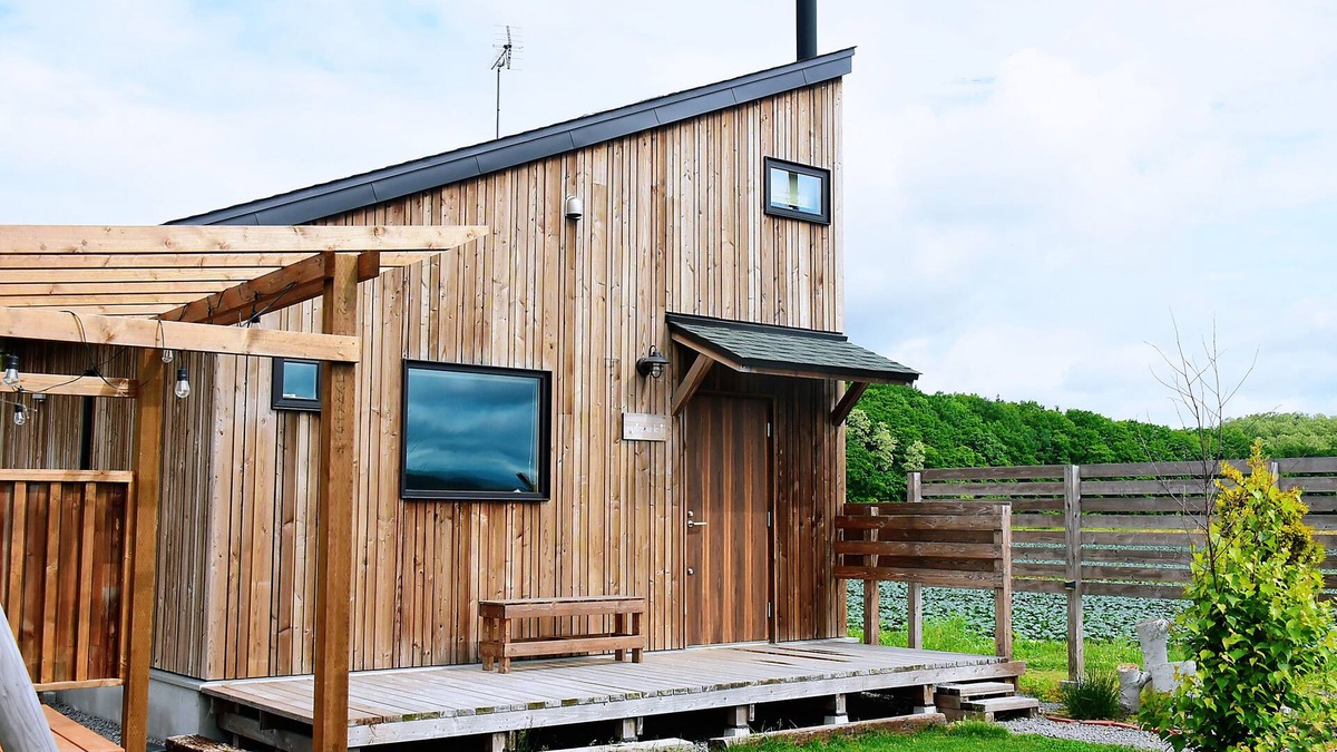 Asahikawa Villa | Newly built villa for private use by only 1 couple per day - 10 minute drive to Asahiyama Zoo and easy access to Asahidake, Biei, and Furano.