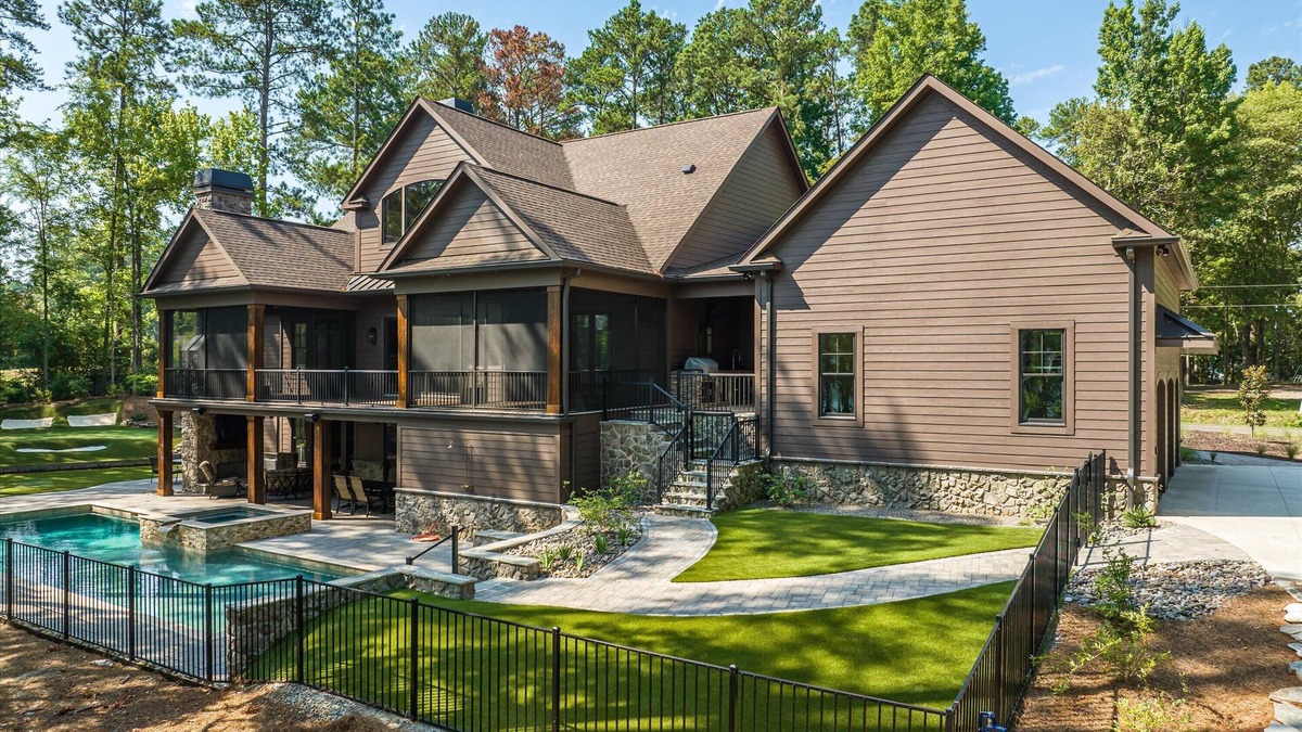 McCormick Apartment | Newly constructed luxury retreat on Lake Thurmond