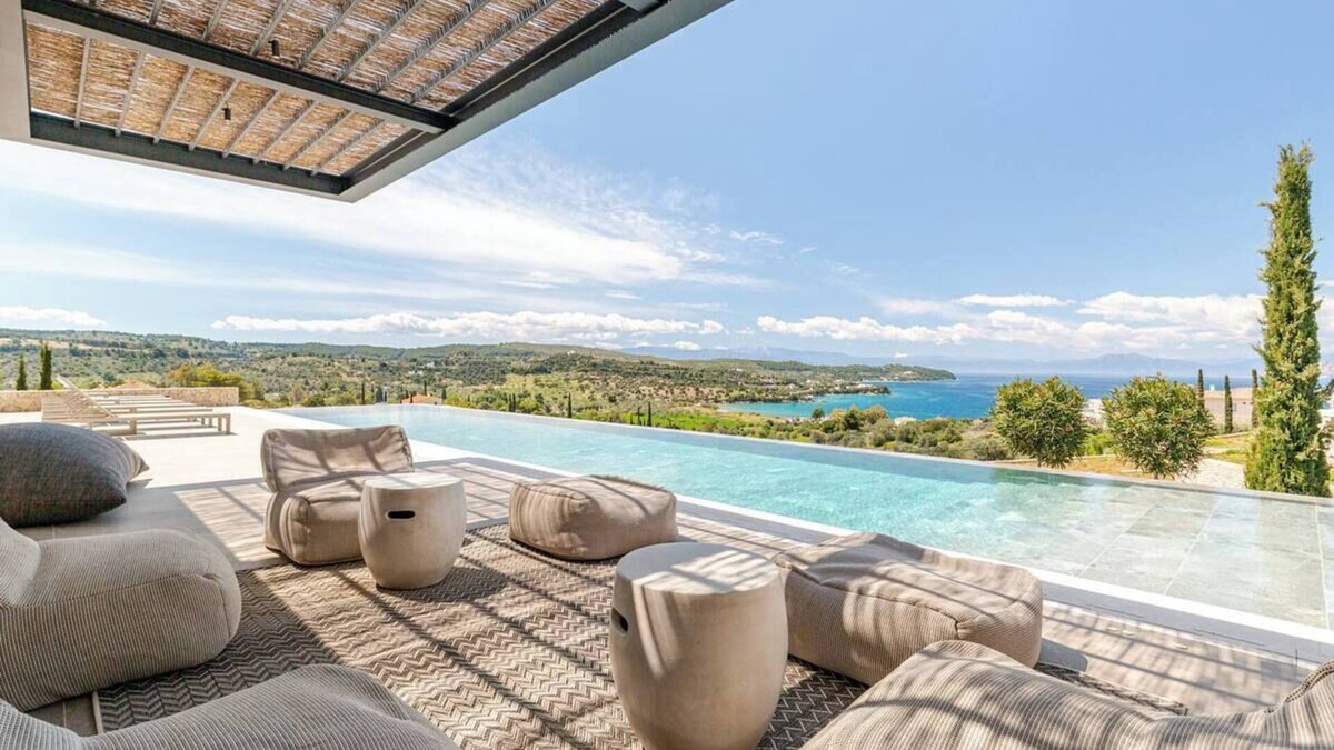 Kilada Villa | Newly constructed Luxurious Family Villa with Infinity Sunset & Tennis court!
