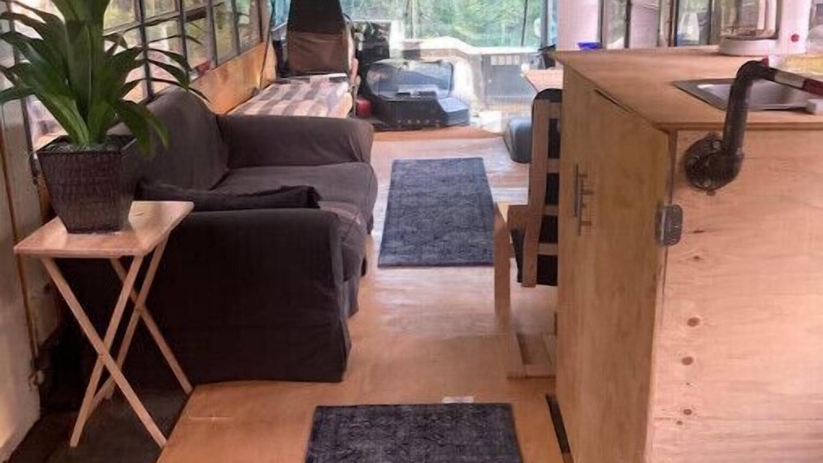 Kerhonkson House | Newly converted 3-season bus. Outdoor shower.n