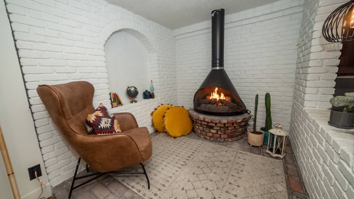 Grandview House | Newly cozy-1Bed Basement Apartment