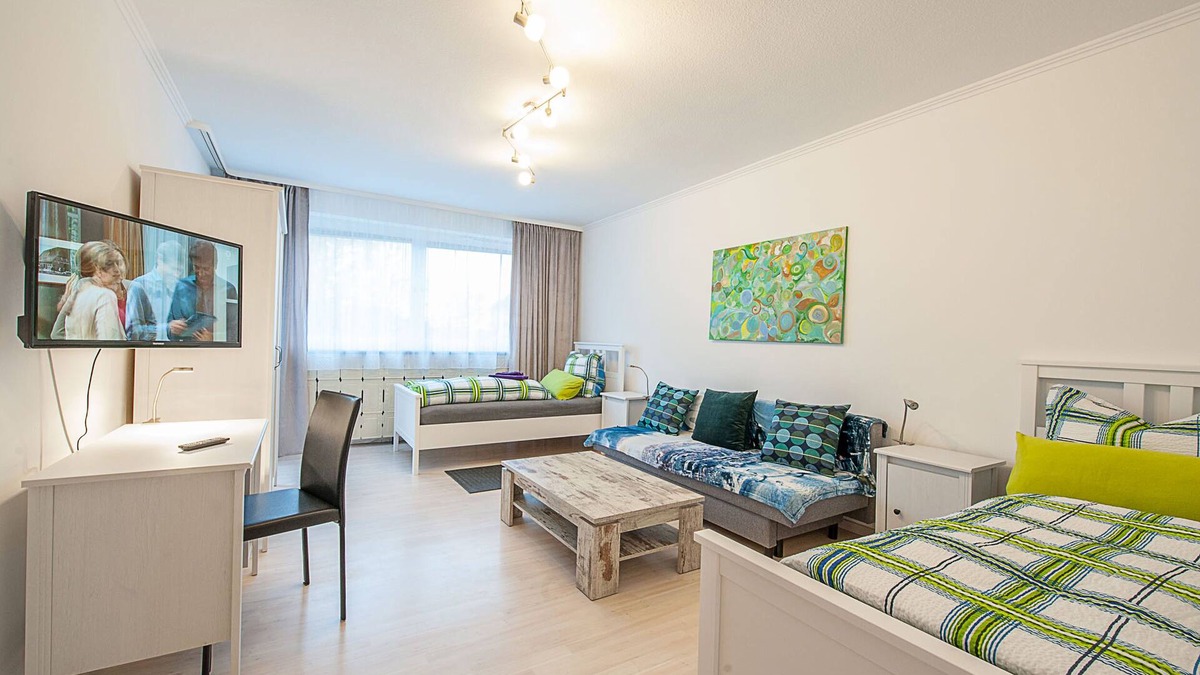 Tennenlohe Apartment | Newly furnished 2 room apartment centrally
