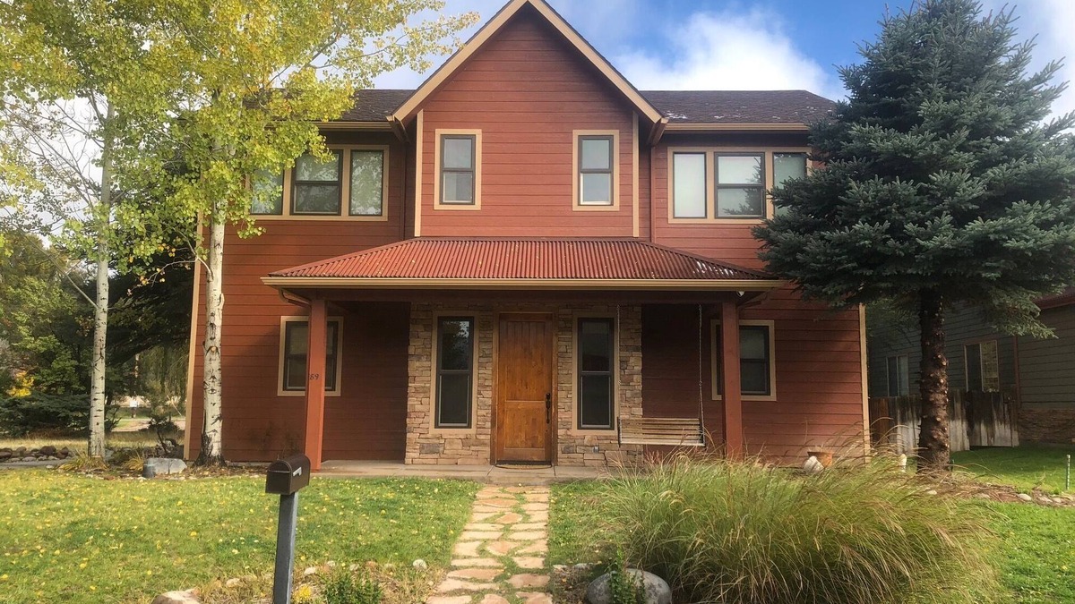 Carbondale House | Newly Furnished 3 BR/3 BA ~ Fly fishing, skiing and hiking getaway!