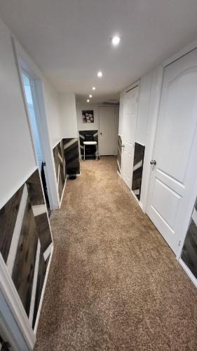 Welland House | Newly Furnished Modern Apartment