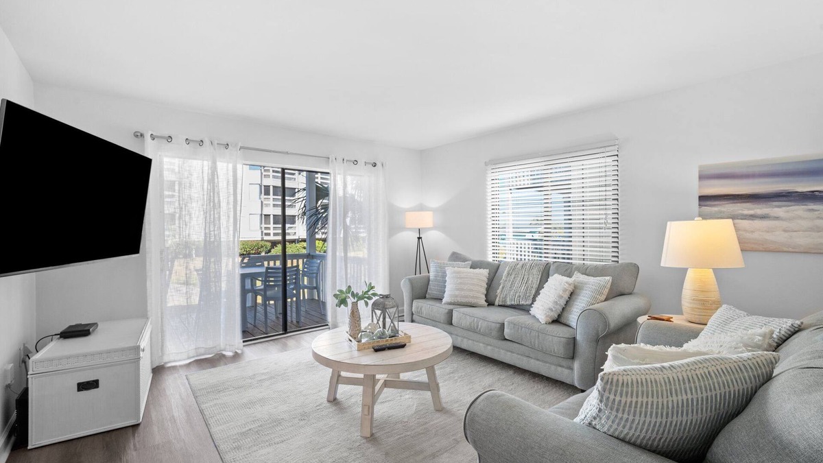 Beachwalk Condo | Newly Listed - One bedroom condo on Harbor Island