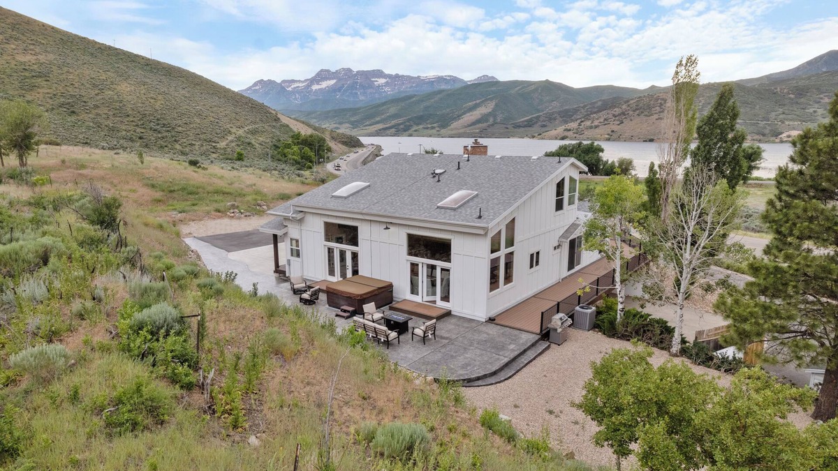 Charleston House | Newly listed - Mountain Escape: Mt Timp & Lake Views, Sauna, Hot Tub 5BR/4BA