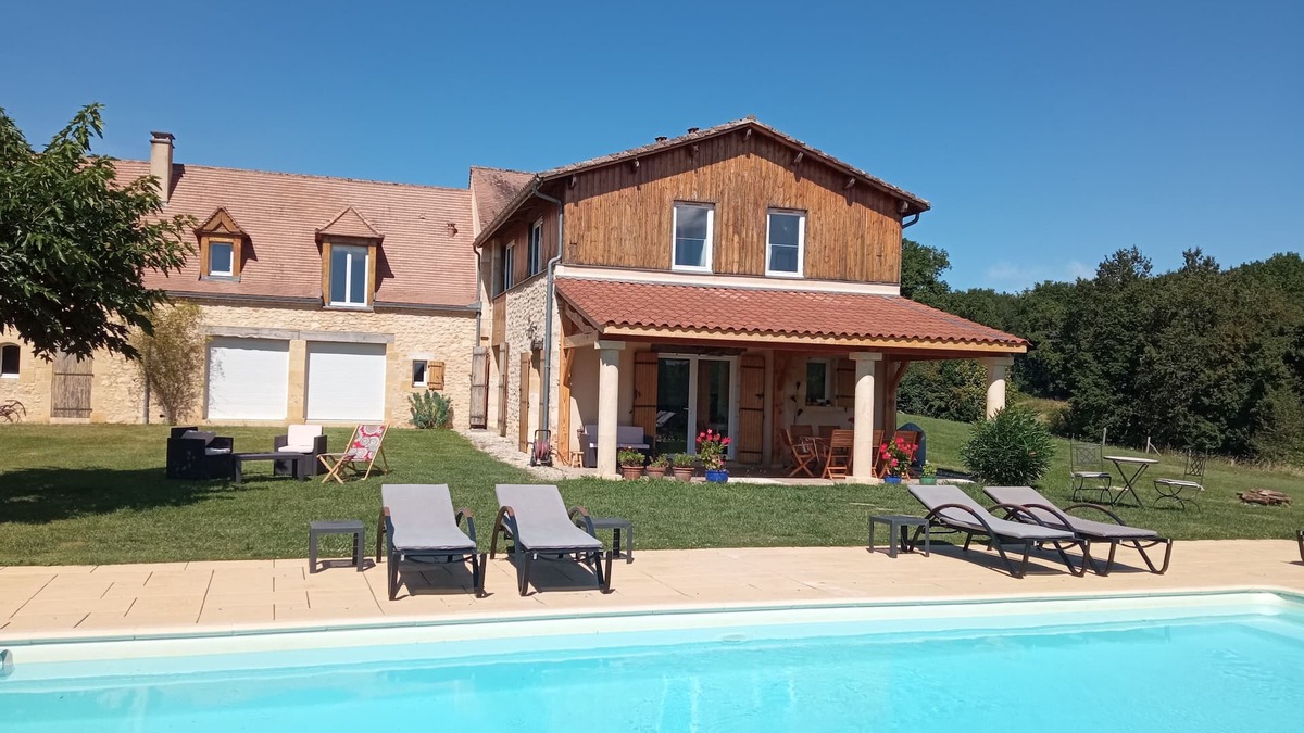 Saint-Felix-de-Villadeix House | Newly rebuilt family home (July 2010) on 2 ha of land.