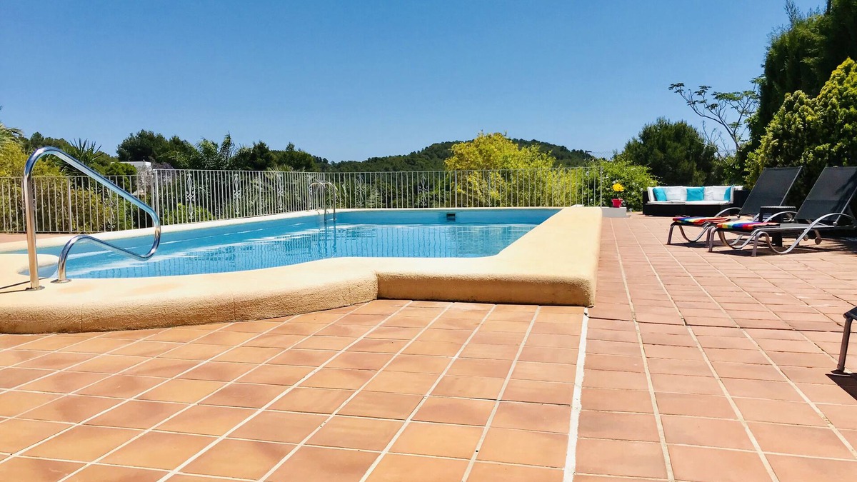 Javea Villa | Newly refurbed 5* luxury villa,large private pool. Full air con+fibre internet