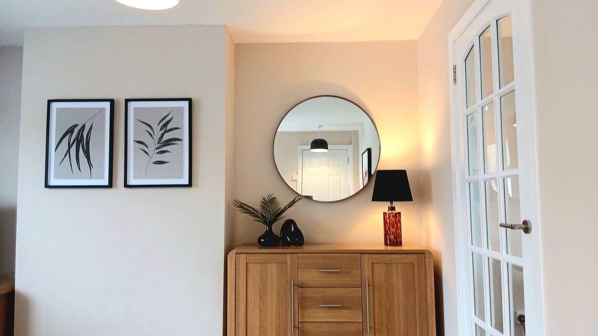 South Galson House | Newly Refurbished Bright, 3 Bedroom House in The Highland Capital