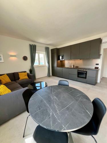 Komiza Apartment | Newly Refurbished Komiza Haven