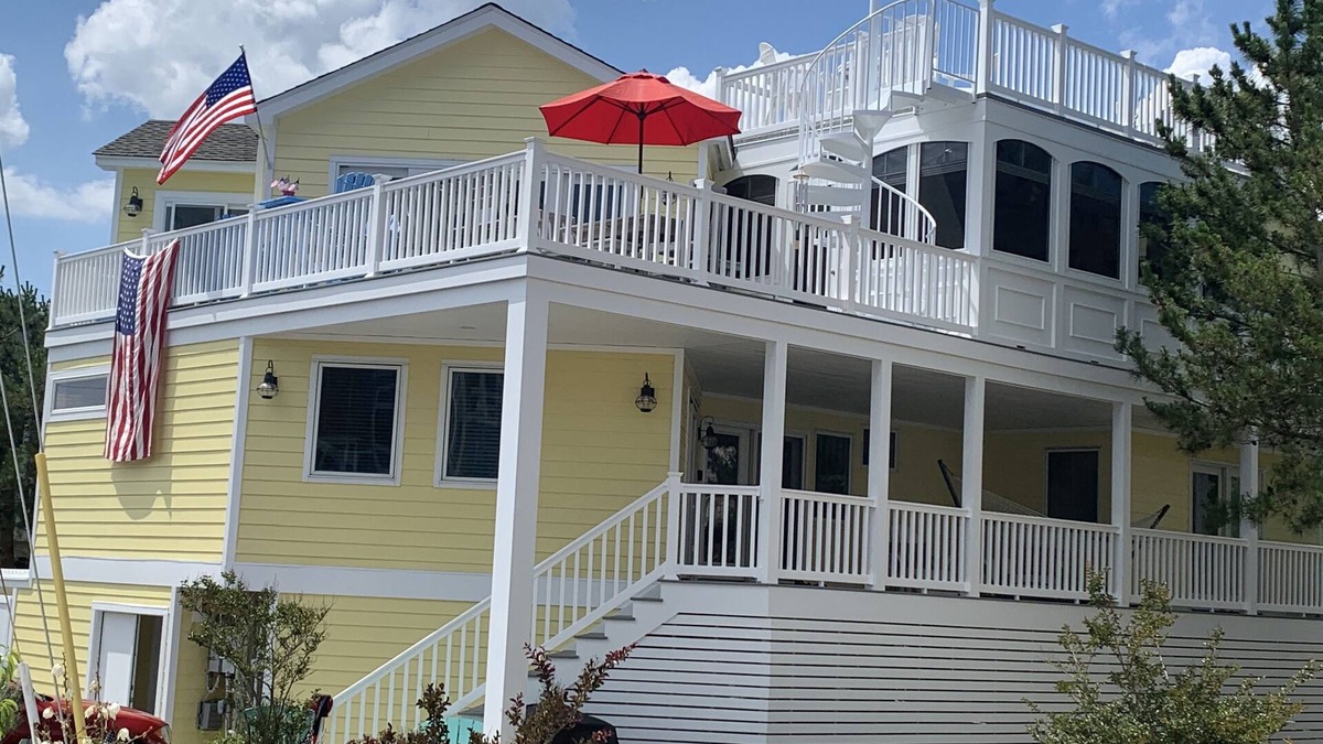South Bethany House | Newly remodeled 50 yards from the beach. Modern kitchen+ sleeps 13+4 bathroom