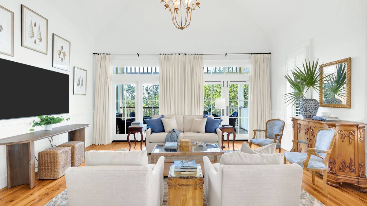 Beach District Condo | Newly Remodeled 1 Bedroom Condo with Loft