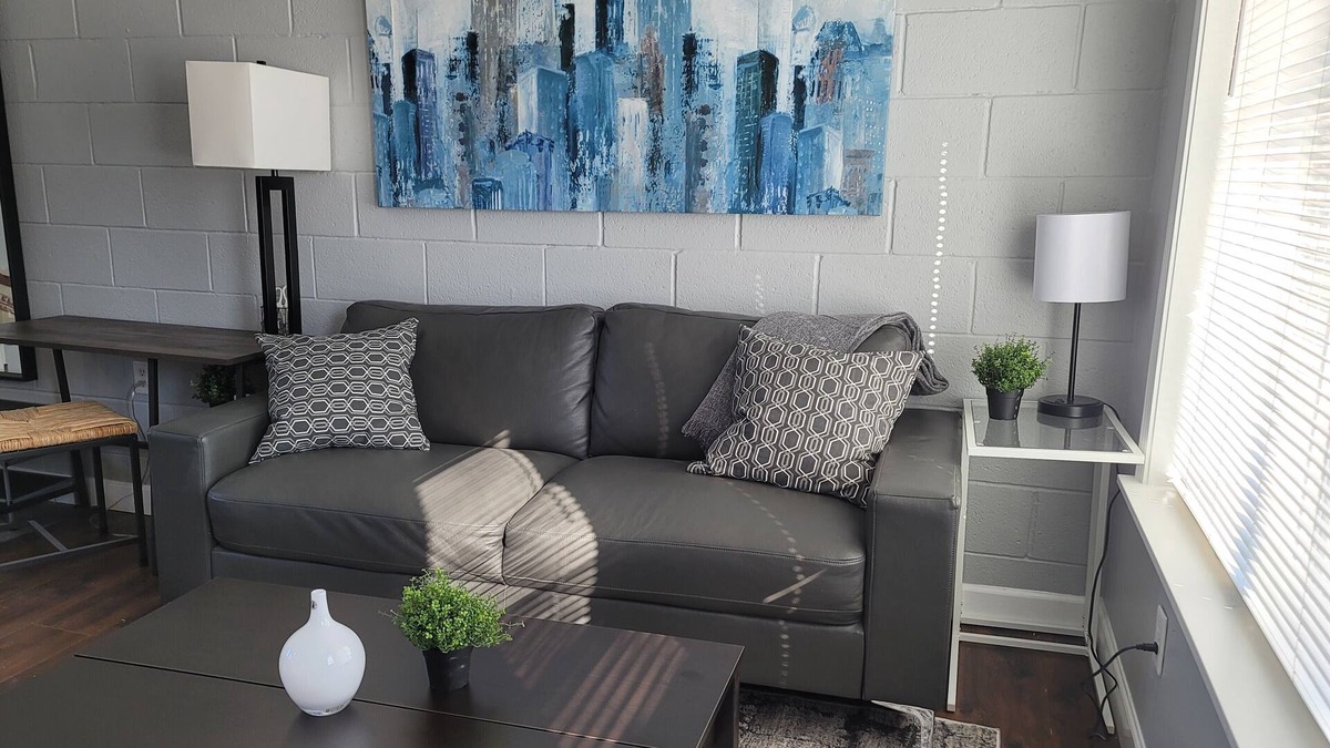 Ypsilanti Apartment | Newly remodeled 1 Bedroom apartment