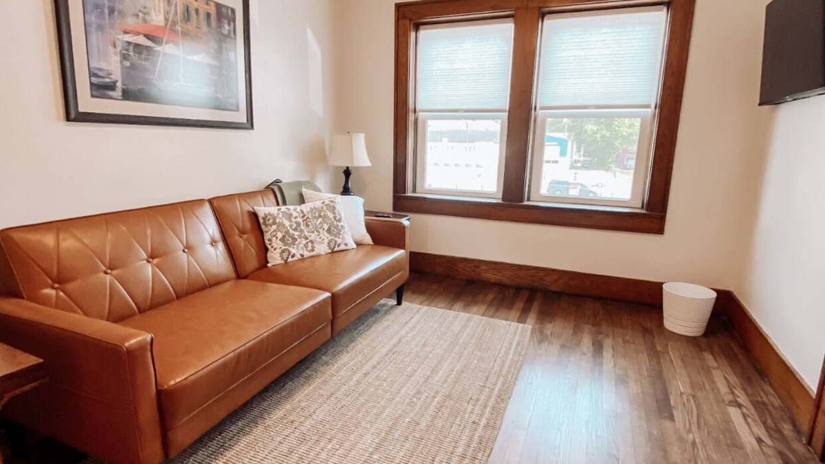 Peru Apartment | Newly remodeled downtown upstairs apartment