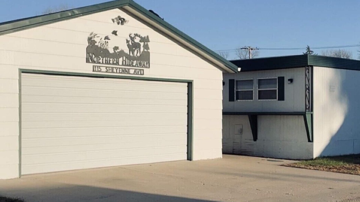 Sheyenne Cabin | Newly Remodeled Family Friendly Hunting Lodge