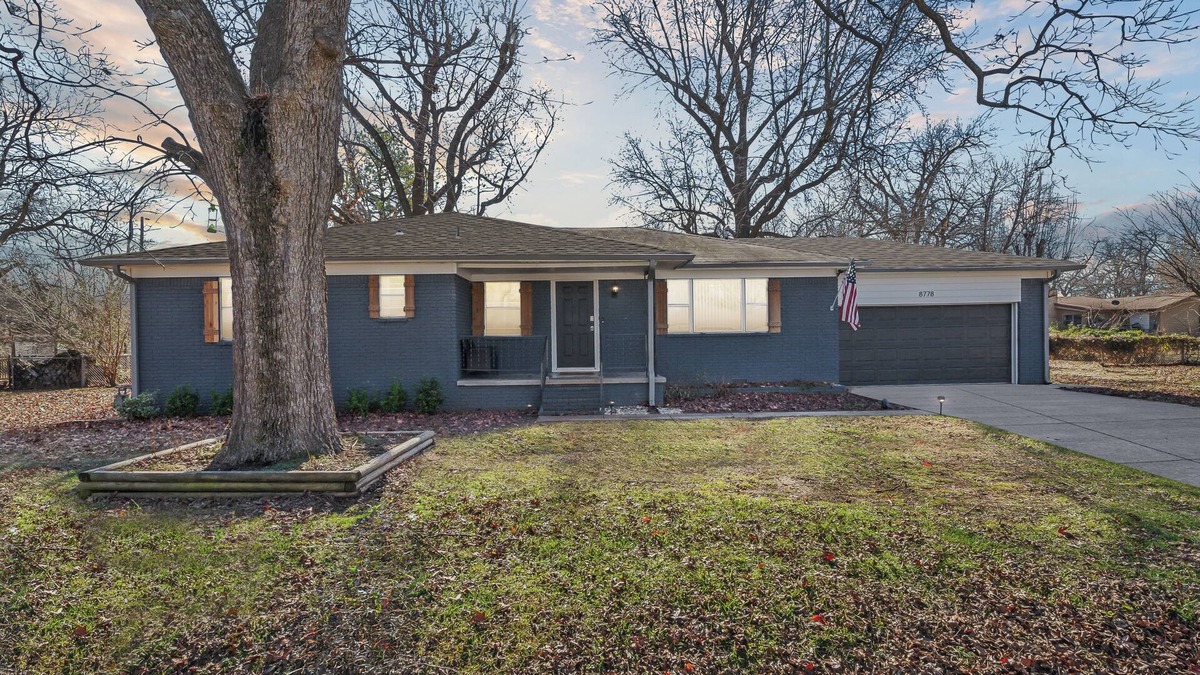 Bixby House | Newly remodeled, fully furnished rental in Bixby, OK. 3 bed, 1 1/2 bath, office