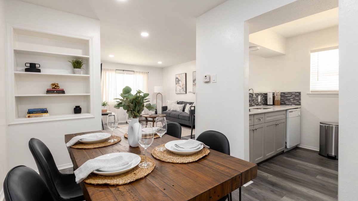 Irving Apartment | Newly Remodeled Irving GEM!