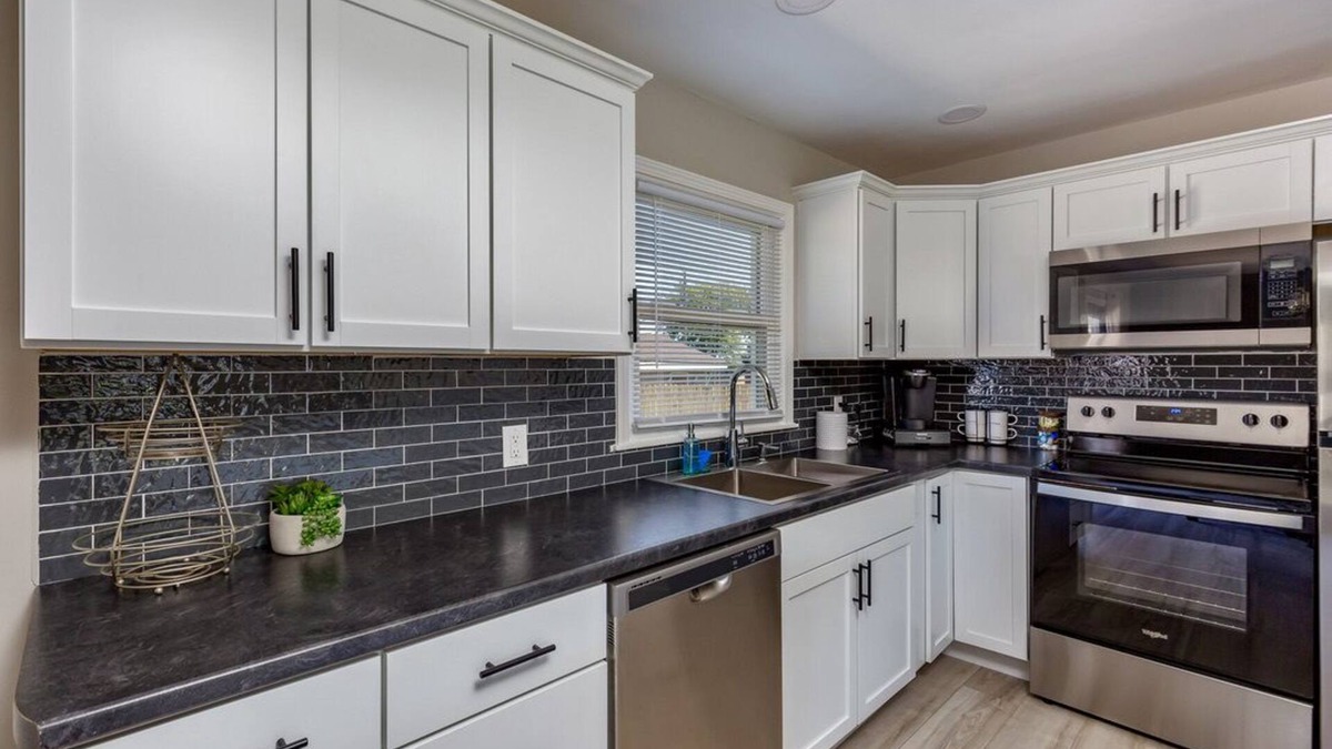 Moline House | Newly Remodeled Moline Ranch Home, Super Clean, 3BR, Great Location