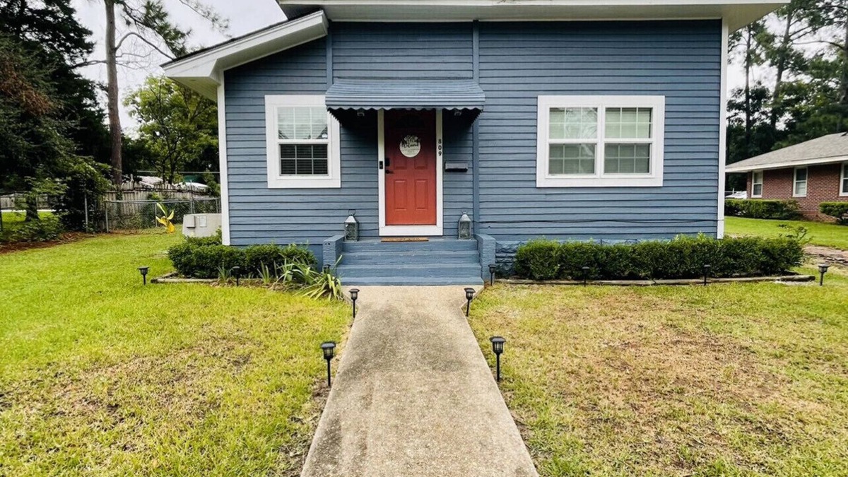 Fitzgerald House | *Newly Remodeled* The Southern Blue Hideaway