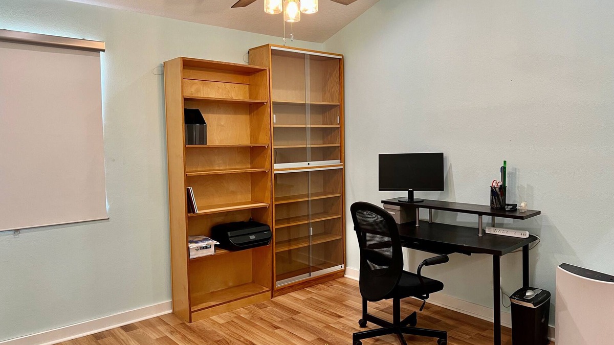 Winnetka House | Newly Remodled 3-bedroom townhome with WiFi and AC in lovely Los Angeles