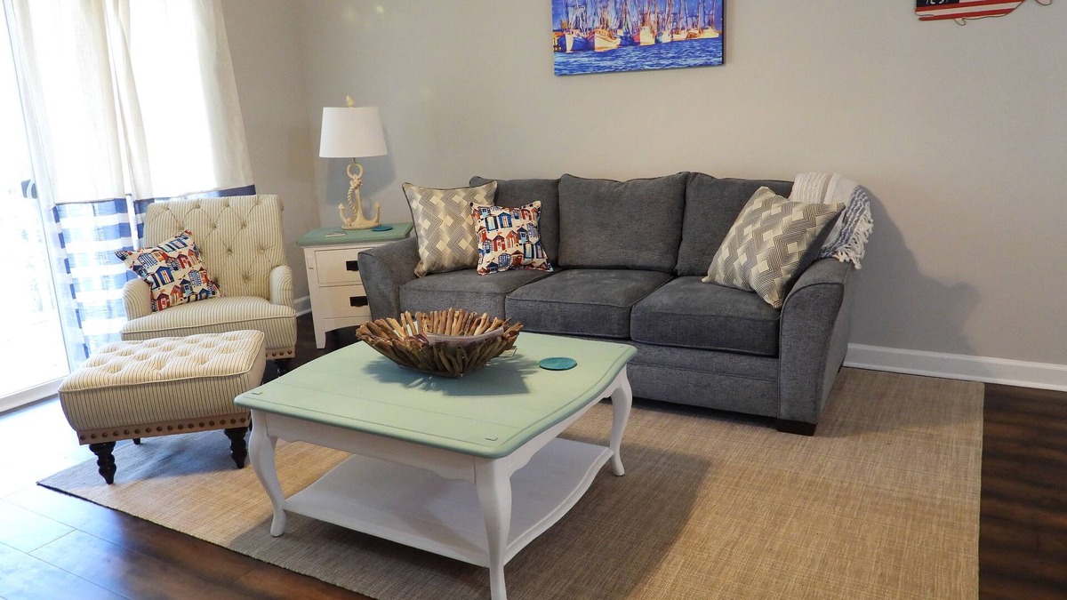 Demere Park Condo | Newly Remodled Coastal Condo