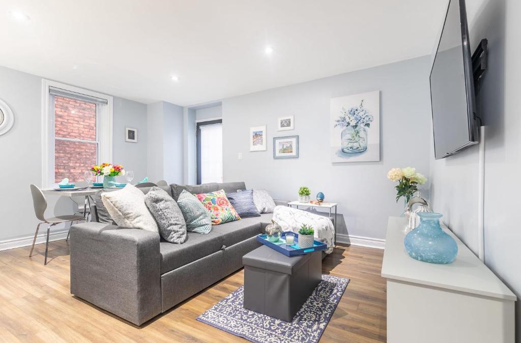 Centretown West Apartment | Newly Renovated 1BR Apartment Unit!