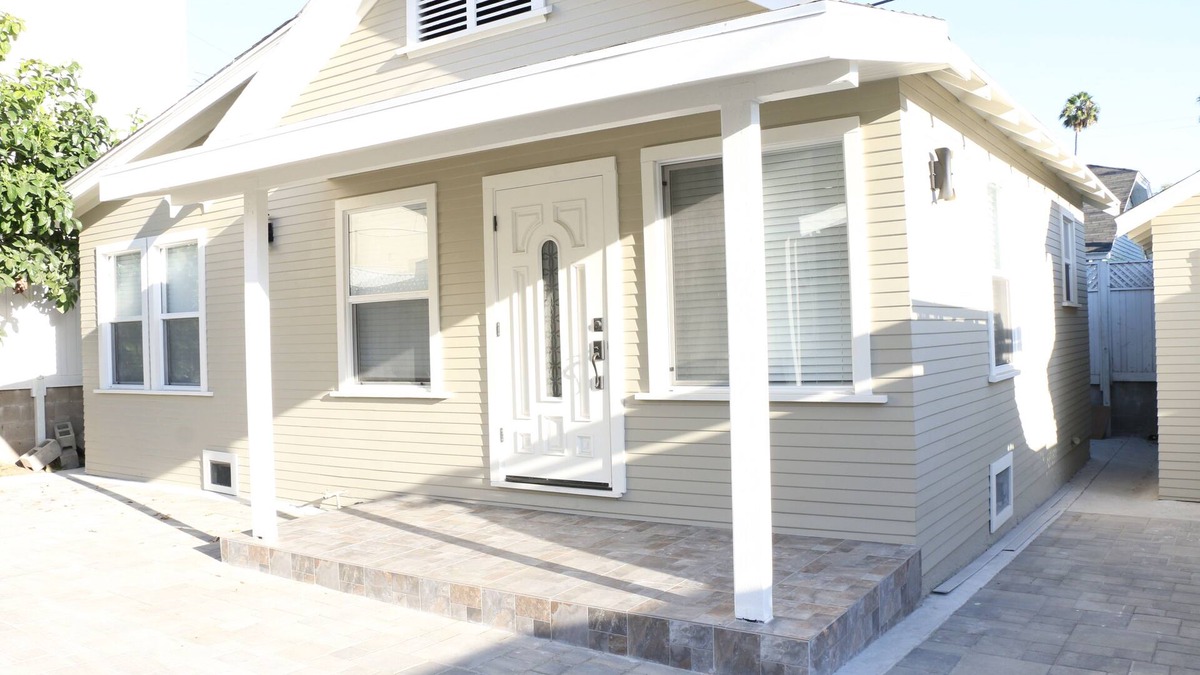 Little Armenia House | Newly Renovated 2 Bed 2 Bath Home