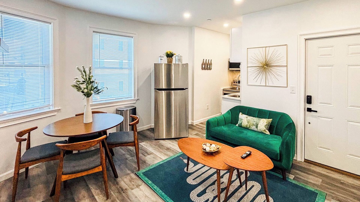 South Boston House | Newly Renovated 2 Bedroom in Southie!
