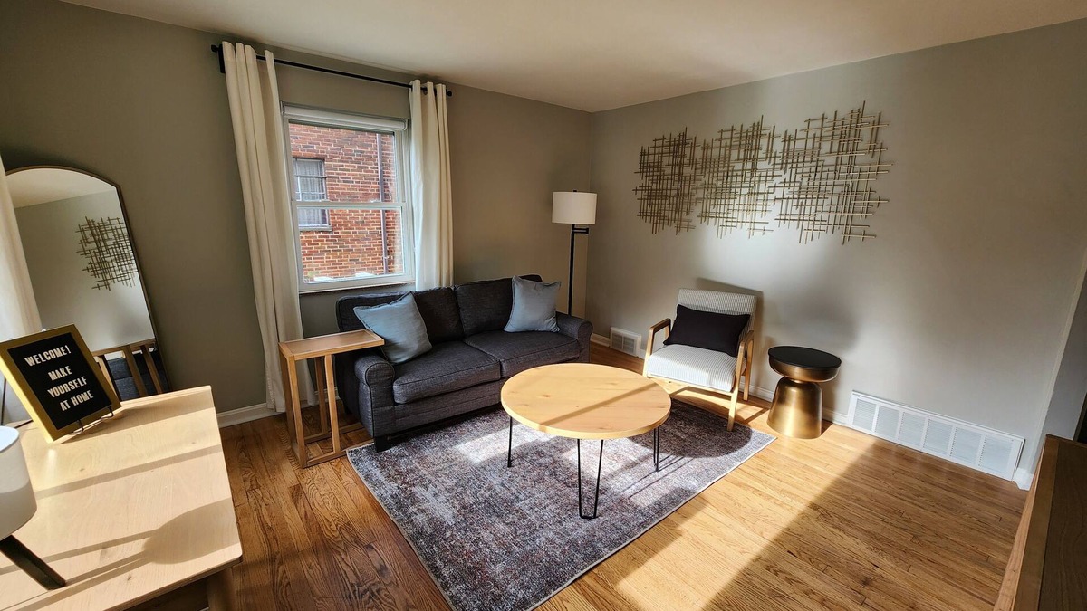 Roselawn Finance Apartment | Newly Renovated 2BR Apartment - Short Walk to Hospital and Business District