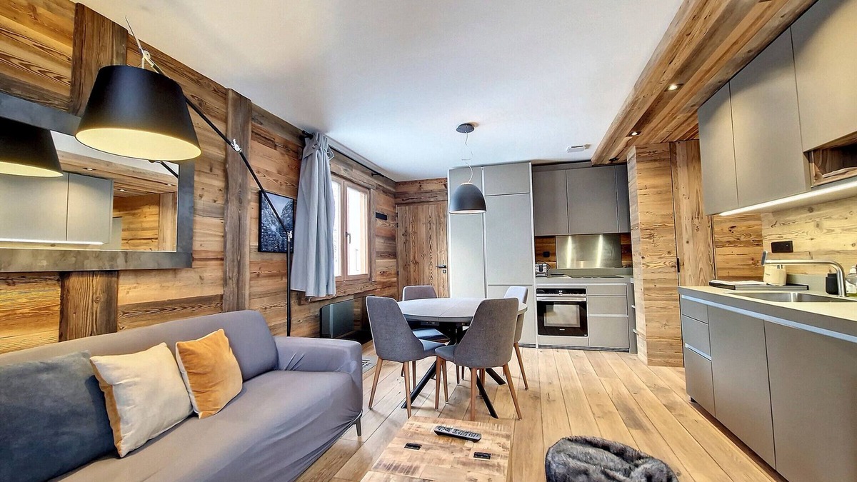 Val-d'Isere Apartment | Newly Renovated 3-Room Apartment · Ski-in/Ski-out · Modern Comfort · Sleeps 4