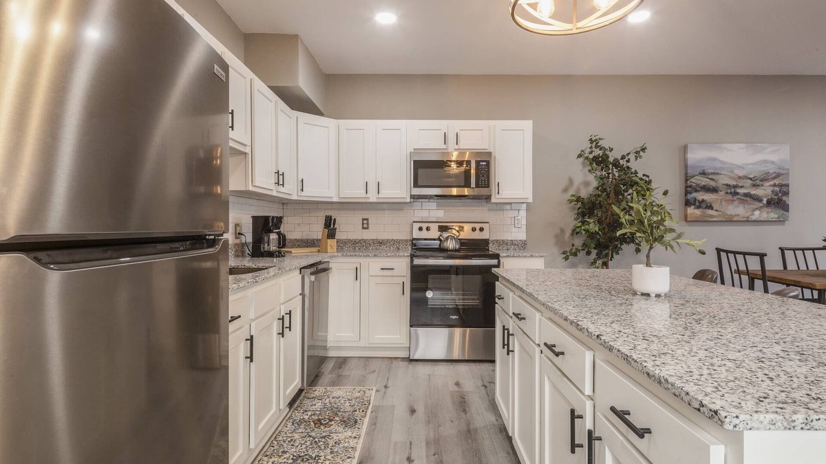 Smoketown Jackson House | Newly renovated 4BR CozySuites
