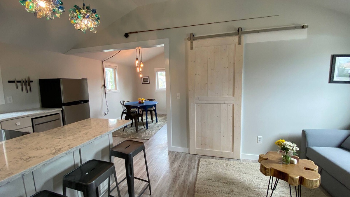 Edgartown Apartment | Newly Renovated Apartment in the heart of Edgartown on the Bike Path!
