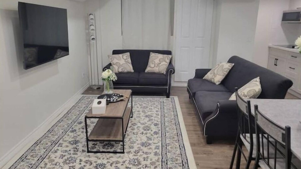 Bowmanville Apartment | Newly Renovated Basement Apt