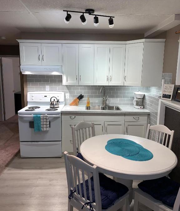 Lethbridge Apartment | Newly Renovated Basement Suite!