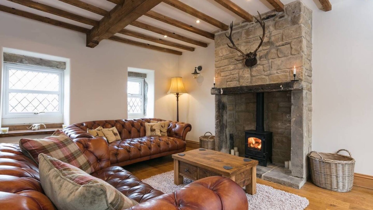 Haworth Cottage | *Newly Renovated Blackberry Cottage & Log Burner *