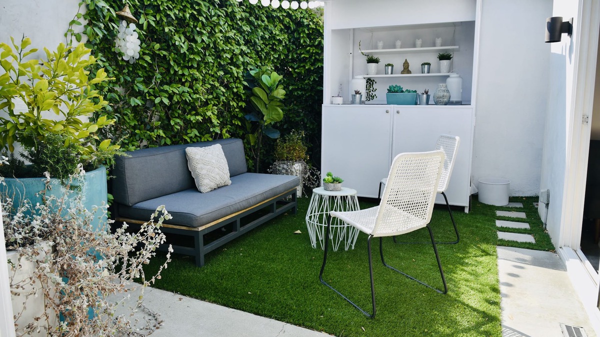 Venice House | Newly renovated bungalow walking distance to the beach