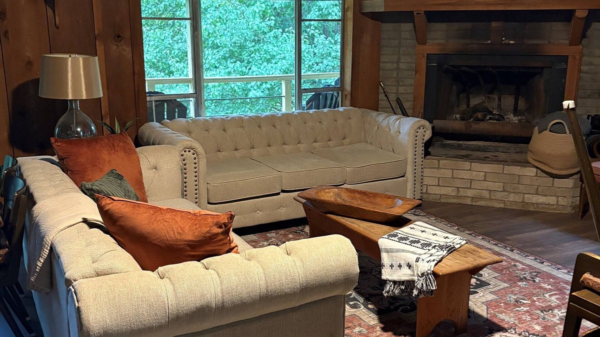 Saratoga Cabin | Newly renovated cabin on Lake Millwood, Saratoga Landing