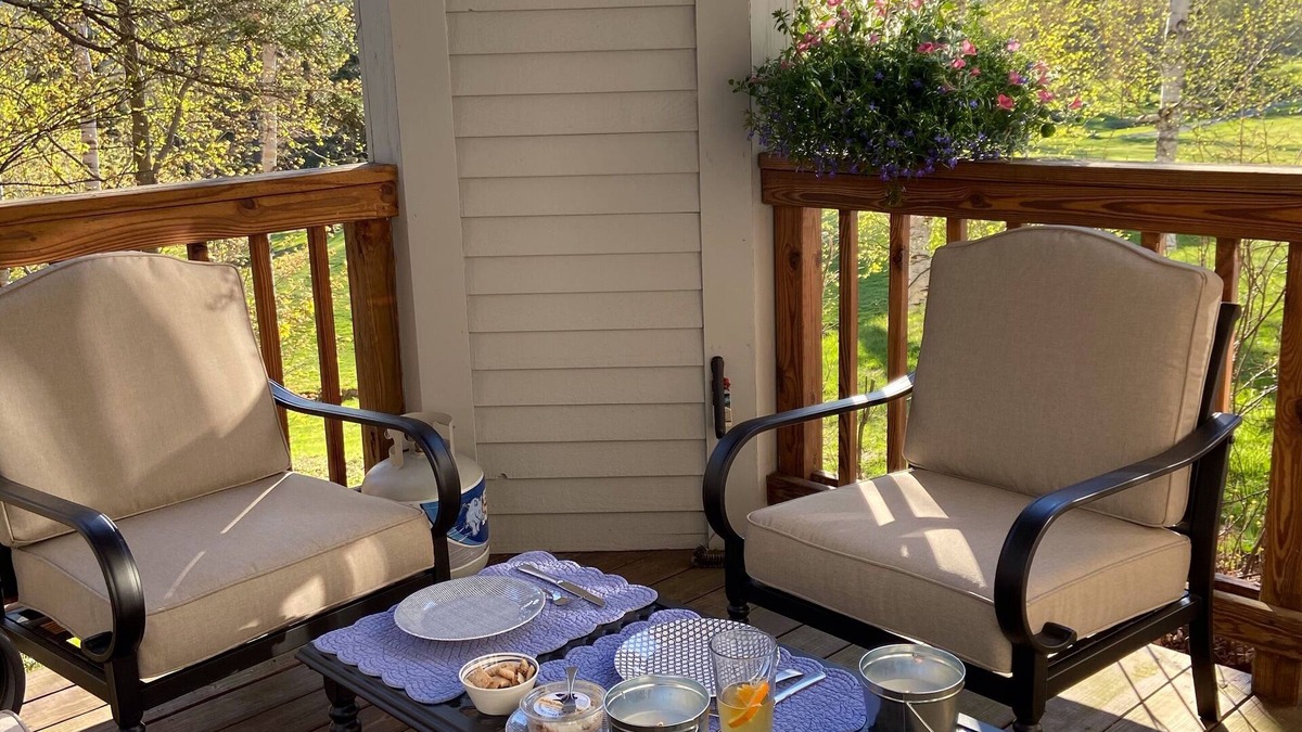 Wilmington Condo | Newly Renovated Condo on Haystack Golf Course, and 15 min. from Mt. Snow
