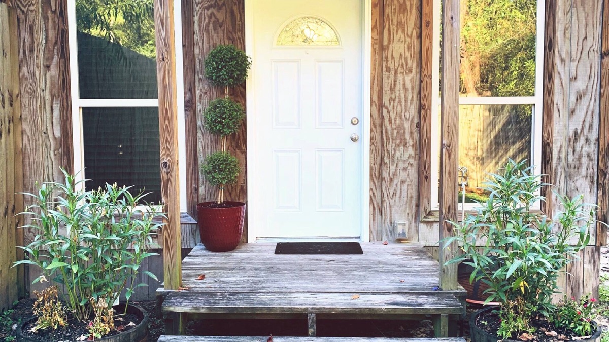 Slidell House | Newly renovated cottage right off interstate 20 mins to New Orleans/Gulf Coast