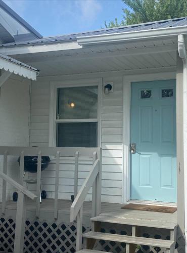 Decherd Apartment | Newly Renovated Cozy Place Minutes From The Lake