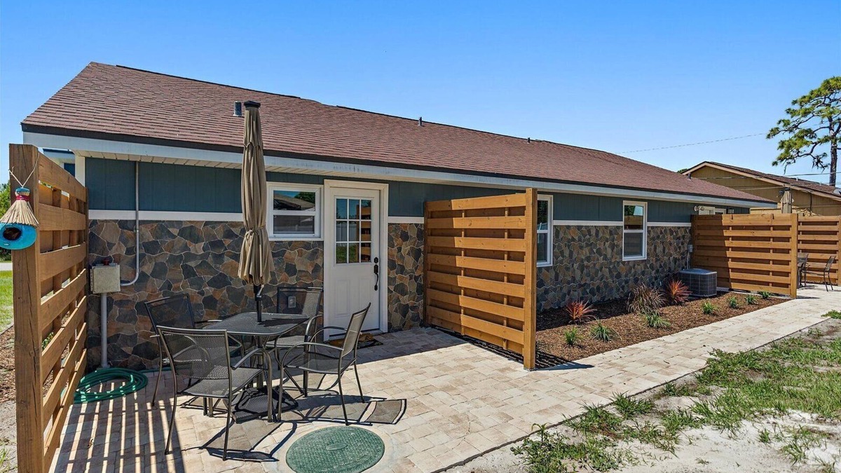 Englewood East House | Newly renovated, cozy 2 bedroom.